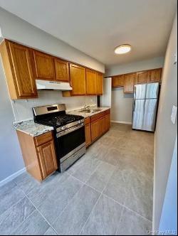 8 Colonial Road Unit 20, Beacon NY 12508