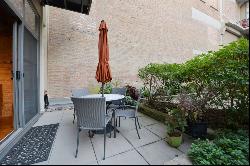 900 N KINGSBURY Street #777, Chicago IL 60610