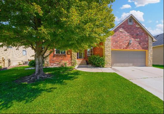 230 S Bordeulac St, Wichita KS 67230