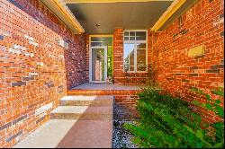 230 S Bordeulac St, Wichita KS 67230