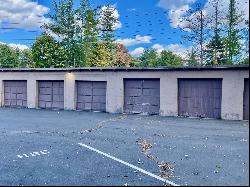 Hazelmeadow Place #Garage 22, Simsbury CT 06070