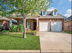 2717 Triangle Leaf Drive, Fort Worth TX 76244