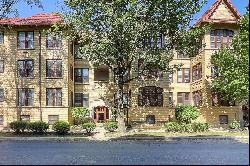 726 Erie Street #2, Oak Park IL 60302