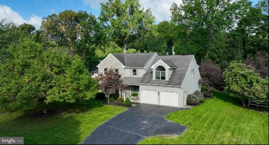 1719 Crossfield Drive, Lancaster PA 17603