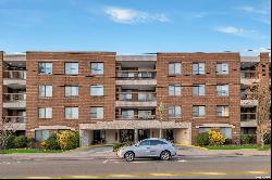 376 Central Avenue #3L, Lawrence NY 11559