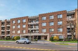 376 Central Avenue #3L, Lawrence NY 11559