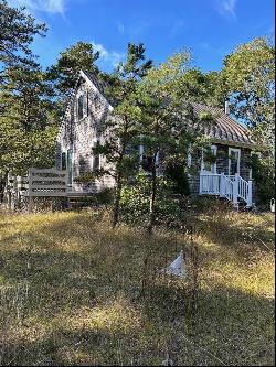 16 Warren Street, Wellfleet MA 02667