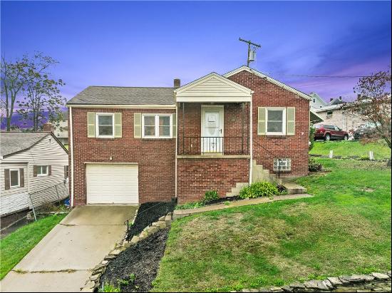 226 E Pitt St, Canonsburg PA 15317