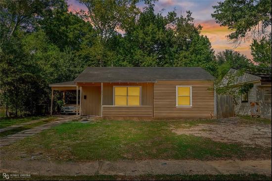 2754 Glenwick Street, Shreveport LA 71108