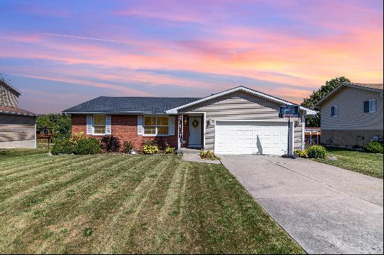 3016 Sunrise Drive, Crown Point IN 46307