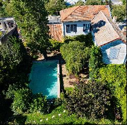 Mansion with swimming pool