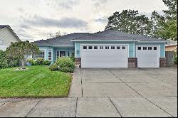 687 White Oak Avenue Central Point, OR 97502