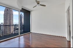 Stunning Condo Rental In Sought-After Midtown High-Rise!