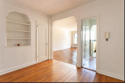 SPACIOUS STUDIO IN FOREST HILLS