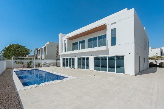 Furnished 6 Bed Contemporary Style Custom Built Villa