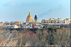 Spectacular views of the Eiffel Tower and teh River Seine