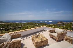 Modern villa with panoramic sea views and tourist license