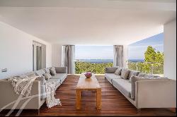 SPECTACULAR SEA VIEWS VILLA WITH TOURIST LICENCE