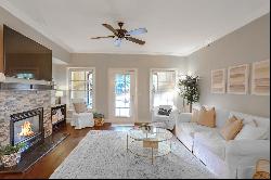 Beautifully Updated Condo in Heart of Buckhead