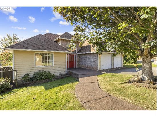 421 NE SCENIC ST White Salmon, WA 98672