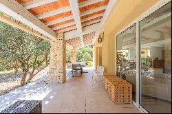 La Ciotat, Saint-Loup - House with Spacious Garden