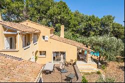 La Ciotat, Saint-Loup - House with Spacious Garden