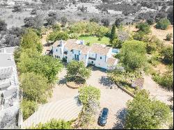 Typical Algarvian villa is located on a large plot