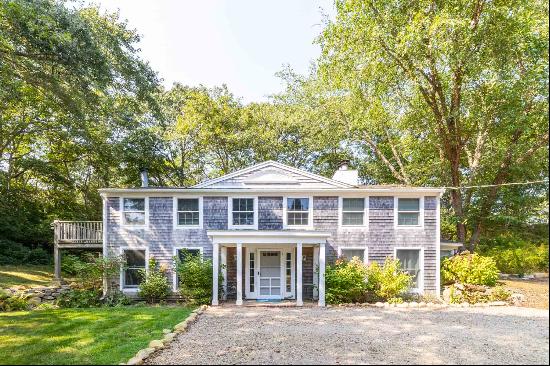 Chilmark Property beside Conservation Land