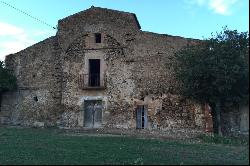 Historic Catalan Farmhouse with Expansion Potential in Casavells