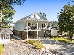 418 Sherrill Street, Oak Island, NC 28465