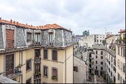 Charming penthouse in Brera