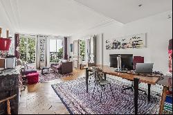 Paris 20 - 103m² apartment on 5th floor with elevator and balcony