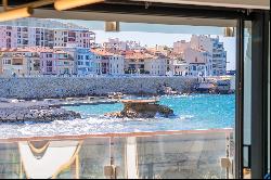 Marseille 7th District, Catalans - Waterfront Apartment