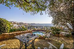 Stunning Townhouse with Breathtaking Views in Sunsetcliff!