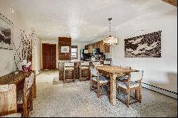 Stunning Move-In Ready Beautifully Furnished Snowscape Condo