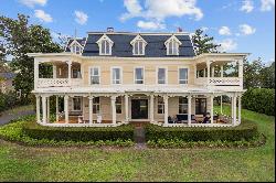 Stately Federal Style Colonial