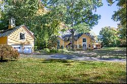 The Yellow House in Snedens Landing