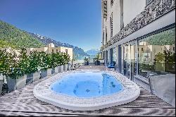 EXCLUSIVELY: Stunning 4.5-room apartment offering a breathtaking view of the lake and moun