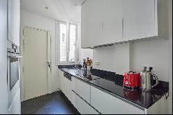 Paris 7th District – A 2-bed apartment rented furnished