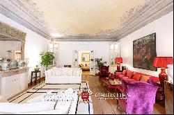 LUXURY APARTMENT WITH TERRACE FOR SALE IN SANTO SPIRITO, FLORENCE