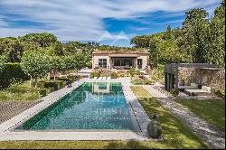 Sole agent - Saint Tropez - Superb villa near the sea