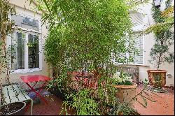 Paris 3rd - Haut Marais - Charming little house with terrace