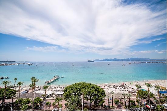 Elegant 110sqm apartment with terrace for sale in Cannes - Palais Miramar