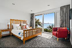 33 Chelverton Terrace, Red Beach