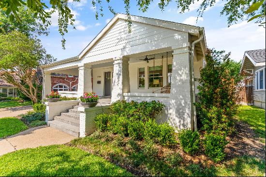 Immaculate Rivercrest Bungalow