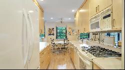 22 Park Place, Great Neck Plaza, NY 11021