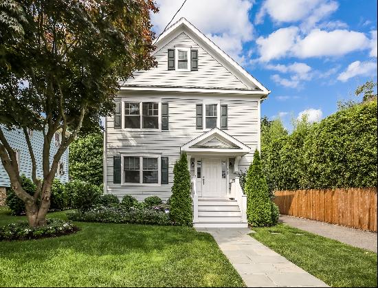 Beautifully Updated Rye Neck Colonial