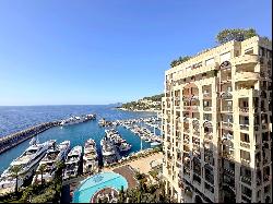 Seaside Plaza, luxury apartment with exceptional sea views