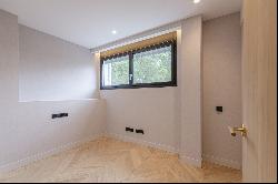 High renovated apartment with terrace in Pedralbes