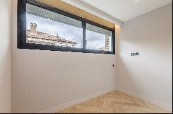 High renovated apartment with terrace in Pedralbes